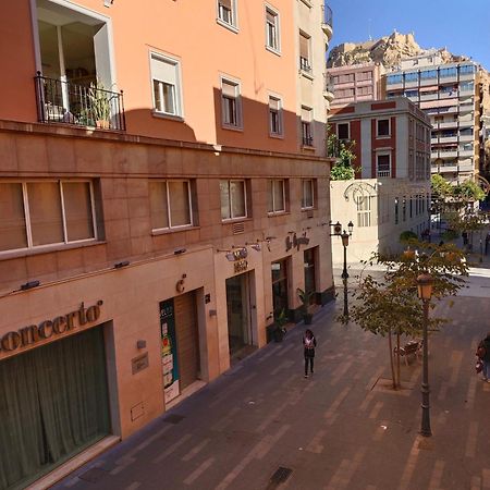 City Center Nice Apartment Аликанте Екстериор снимка