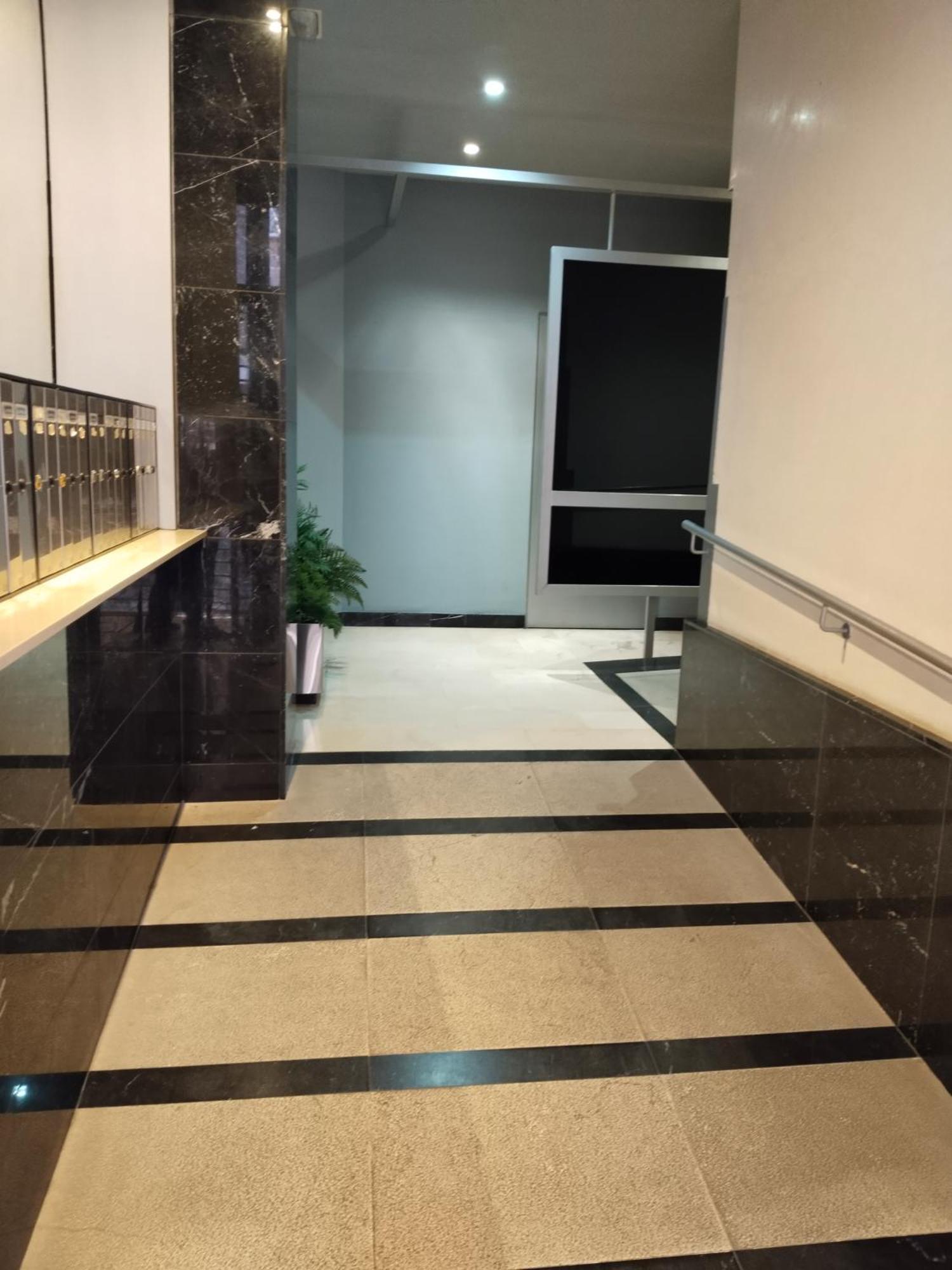 City Center Nice Apartment Аликанте Екстериор снимка