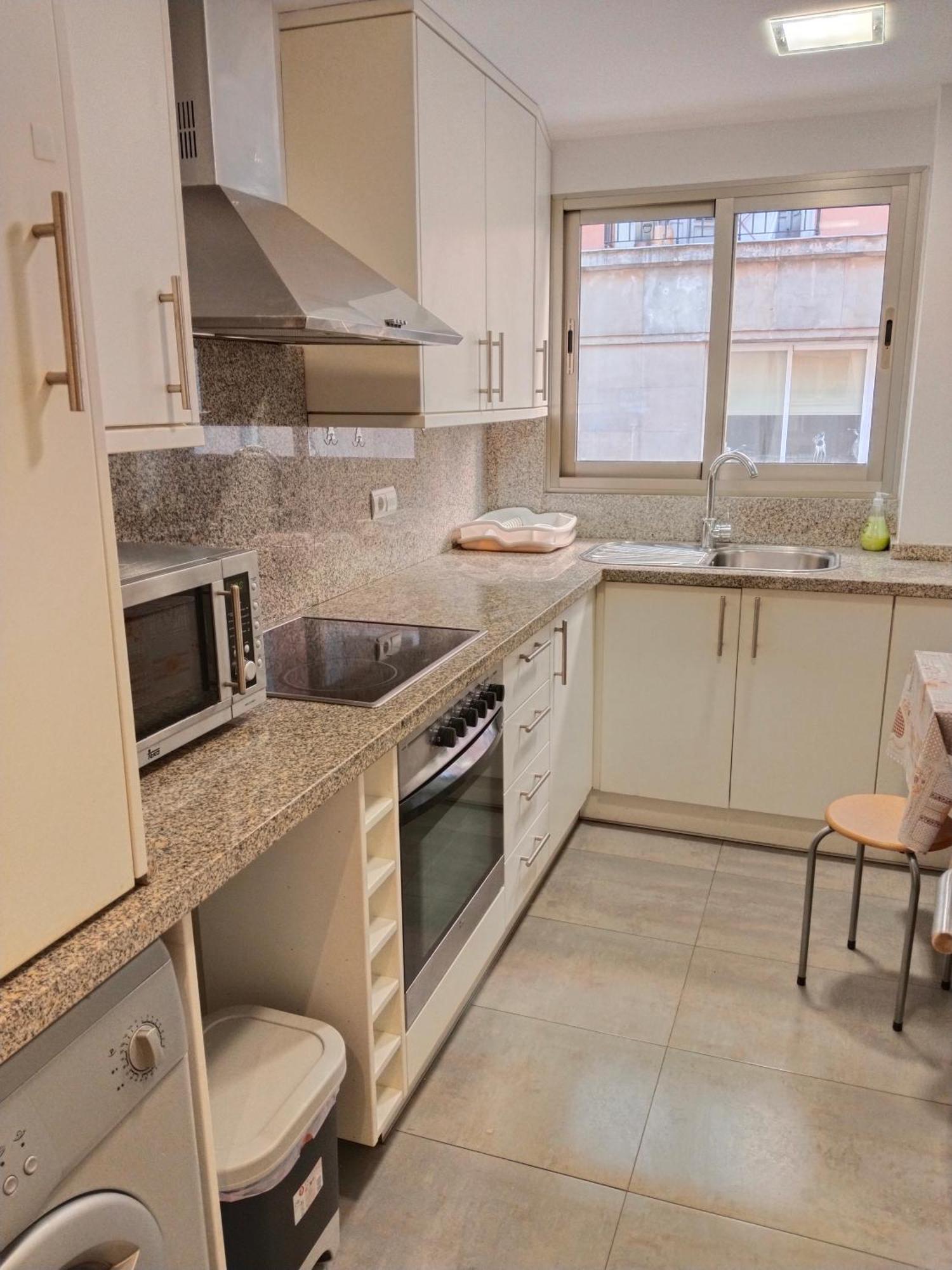 City Center Nice Apartment Аликанте Екстериор снимка