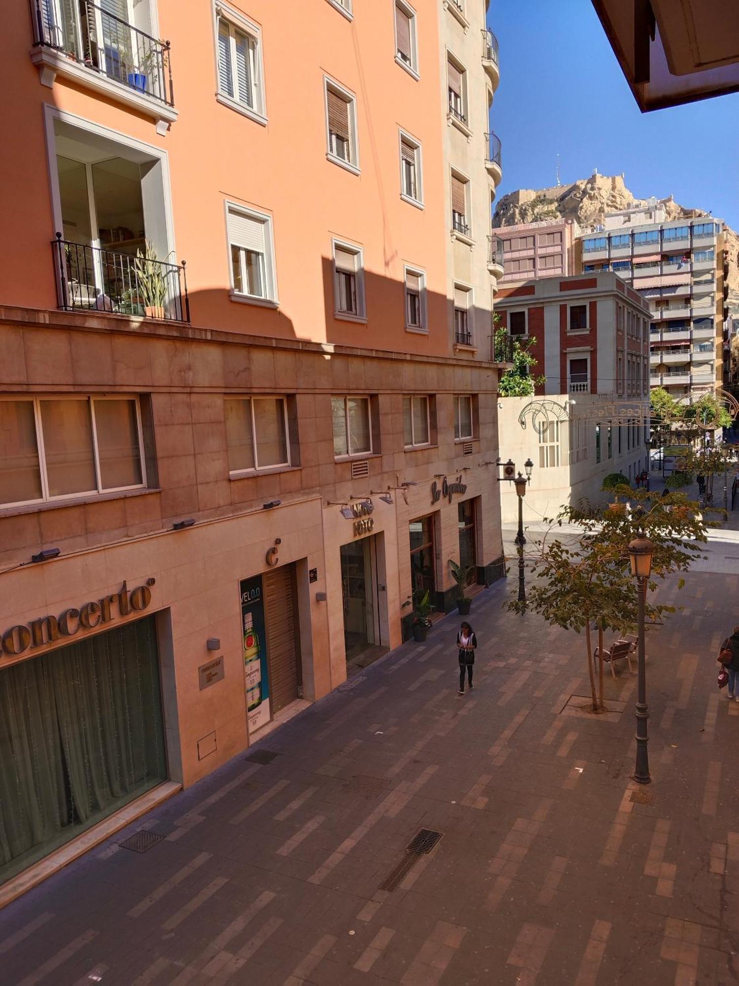 City Center Nice Apartment Аликанте Екстериор снимка