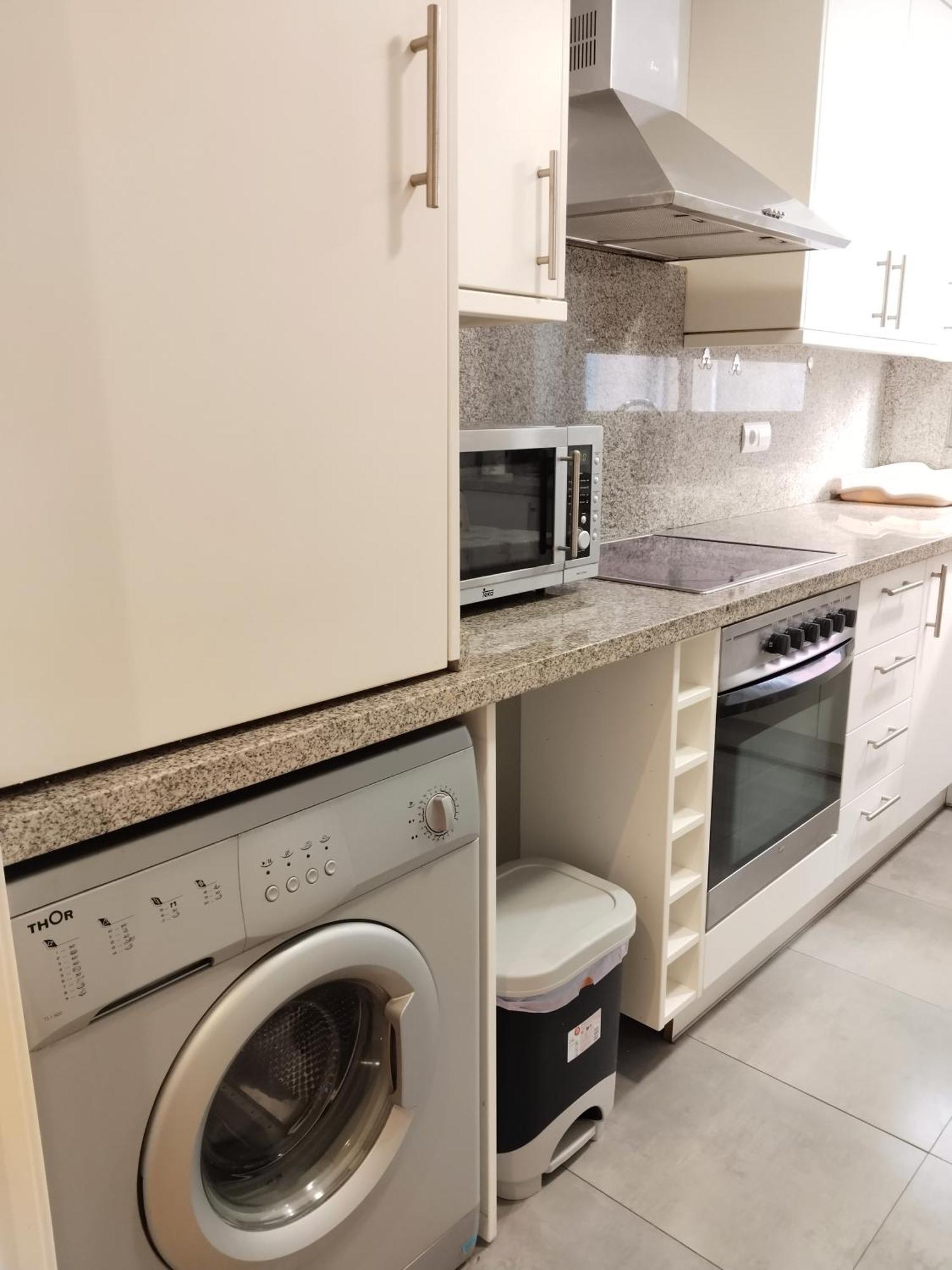 City Center Nice Apartment Аликанте Екстериор снимка