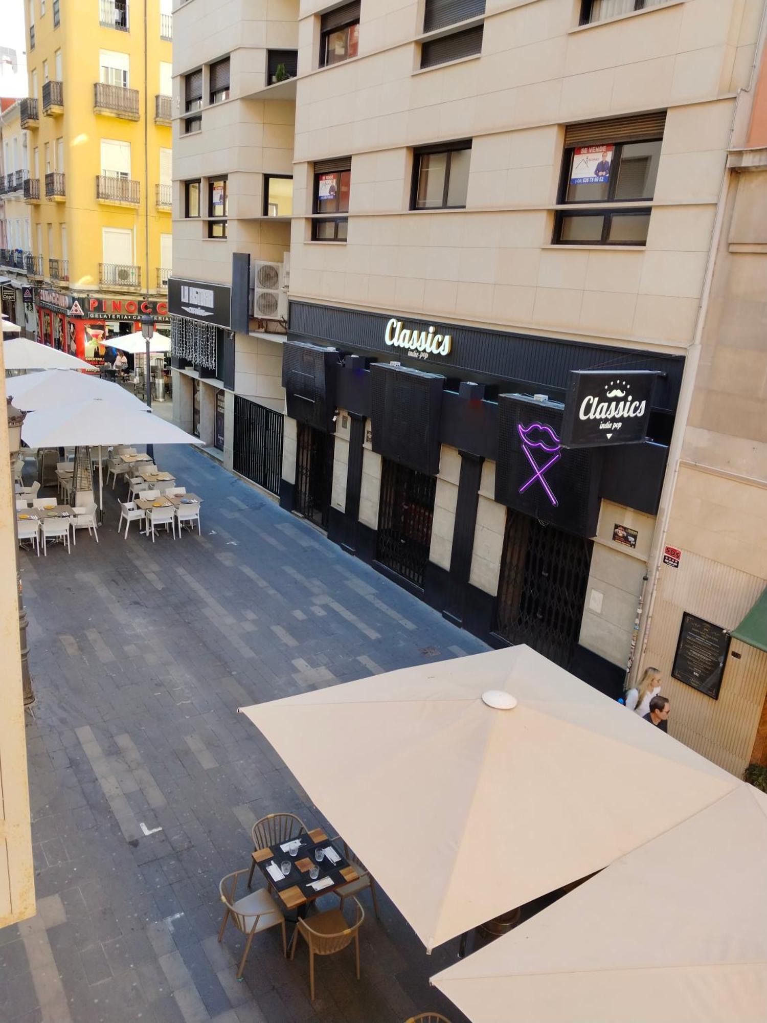 City Center Nice Apartment Аликанте Екстериор снимка